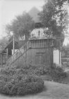 Gartenseite des Kutscherhauses (Nr. 15a), ca. 1905-1910. Fotograf: unbekannt (Privatbesitz)